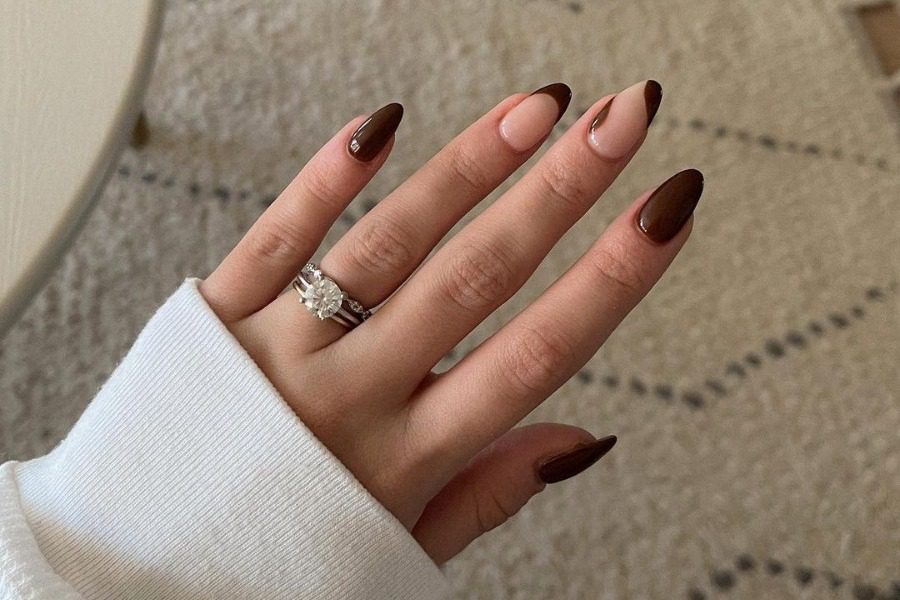 Coffee manicure: Ιδέες για την cozy τάση της Ανοιξης