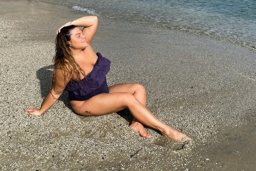 Φέτος, ας μην έχουμε ΚΑΜΙΑ άποψη για τα σώματα των άλλων στην παραλία