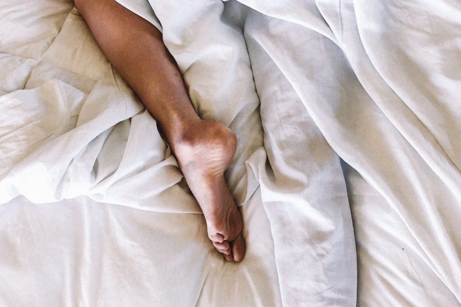 Αν δεν μπορείς να κοιμηθείς λόγω στρες, διάβασε τα κόλπα που προτείνουν οι ειδικοί