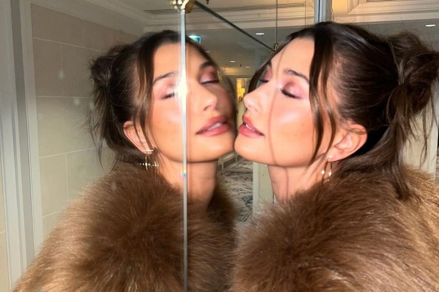 Dark Chocolate Brunette: Αυτό είναι το χρώμα μαλλιών του χειμώνα