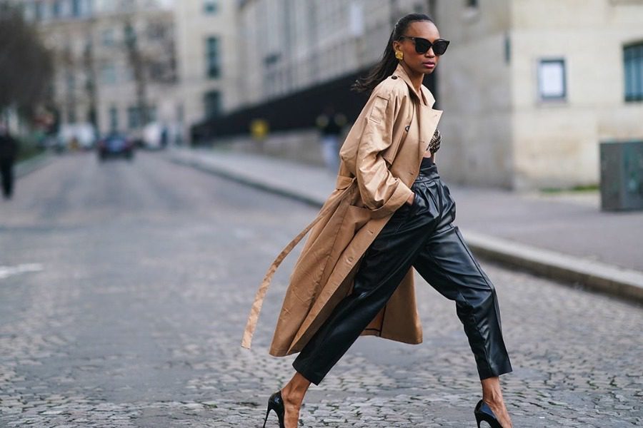 5 τρόποι για να φορέσεις το δερμάτινο παντελόνι σου