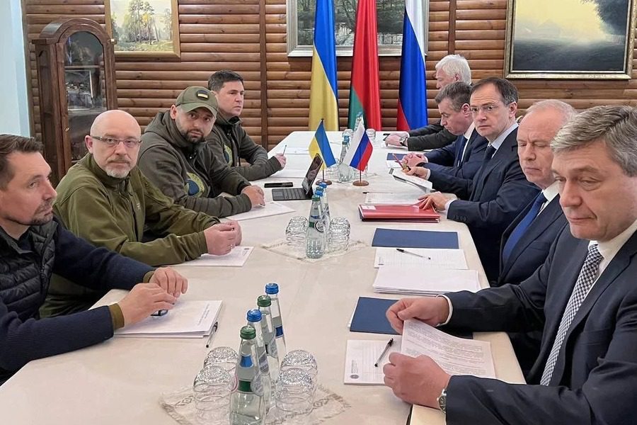 Ρωσία και Ουκρανία συνεχίζουν τις διαπραγματεύσεις στην Τουρκία έως την Τέταρτη