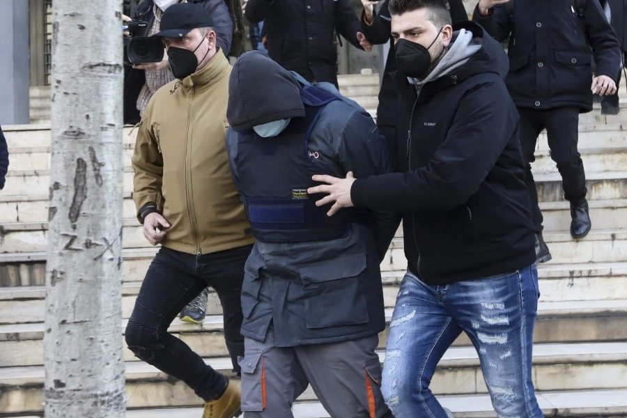 Στη δημοσιότητα το φονικό όπλο με το οποίο σκότωσαν τον Αλκη