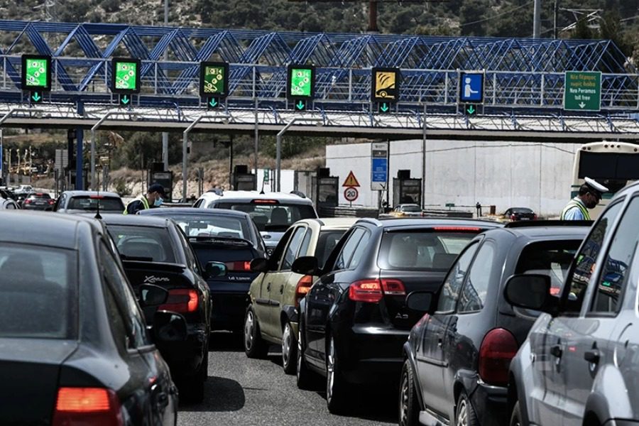 Έκτακτα μέτρα της Τροχαίας τον Δεκαπενταύγουστο - Το σχέδιο για δρόμους, λιμάνια και αεροδρόμια | e-sterea.gr