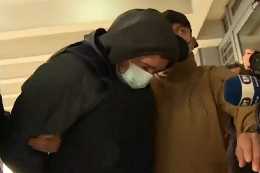 Στον εισαγγελέα με αποδοκιμασίες ο 23χρονος για τη δολοφονία του 19χρονου Αλκη