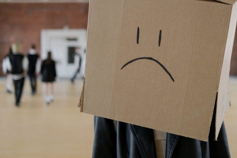 Κορίτσια εξομολογούνται τις τρομακτικές ιστορίες του bullying που δέχτηκαν