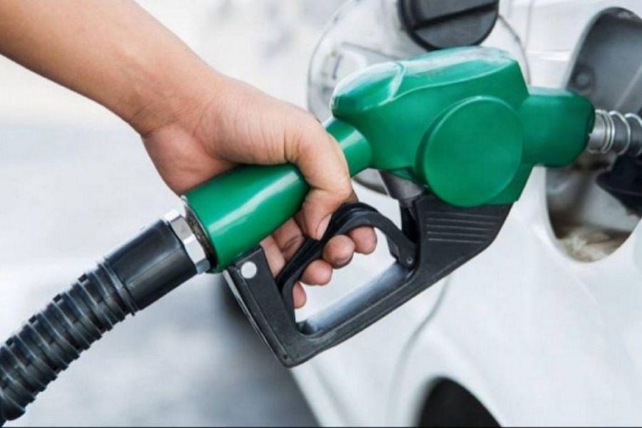 Πάσο καυσίμων: Έτσι θα επιδοτήσει η κυβέρνηση 60 λίτρα τον μήνα για ένα τρίμηνο