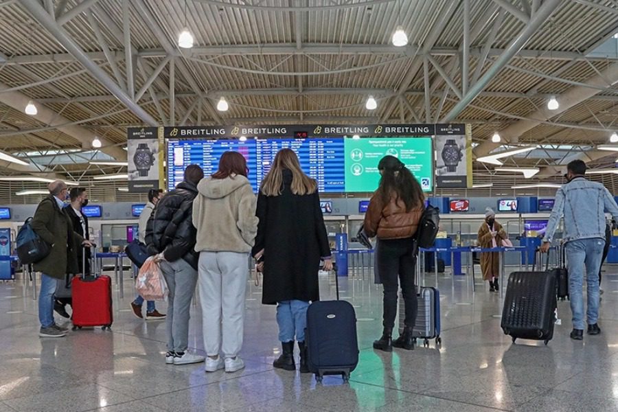 ΕΕ: Ισχυρή σύσταση στα κράτη μέλη να ζητούν αρνητικό τεστ 48 ωρών για τους ταξιδιώτες από την Κίνα