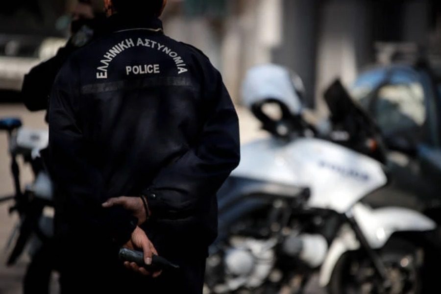 Επί 4 ώρες αστυνομικοί προσπαθούσαν να… συλλάβουν σκύλο στην Καλλιθέα