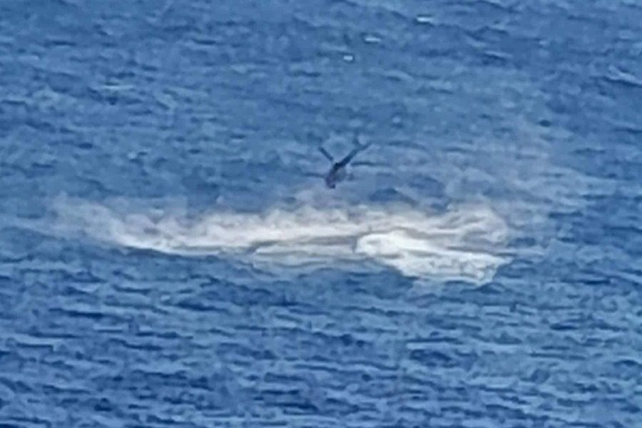 Συναγερμός στην Πυροσβεστική:  Έπεσε στη θάλασσα ελικόπτερο που επιχειρούσε στη Σάμο