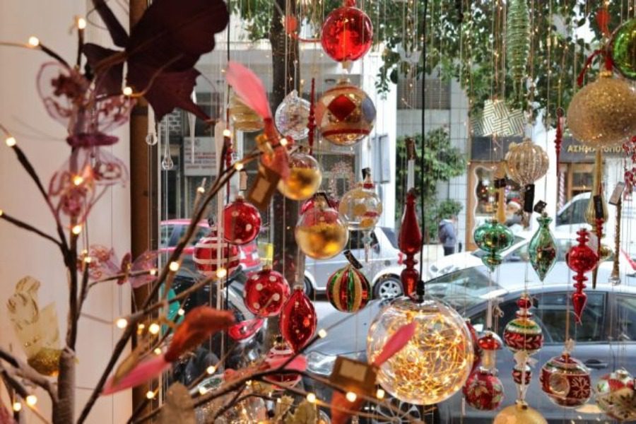 Εορταστικό ωράριο: Πώς θα λειτουργήσουν μαγαζιά και σούπερ μάρκετ αυτή την εβδομάδα
