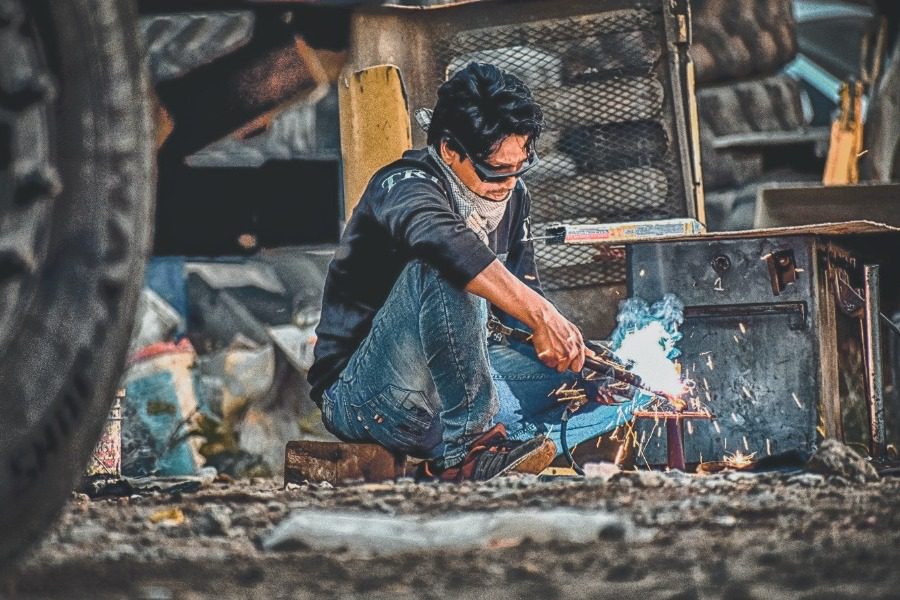 Τι είναι το σύστημα 996 που εξοντώνει το 1/5 του πληθυσμού της Γης