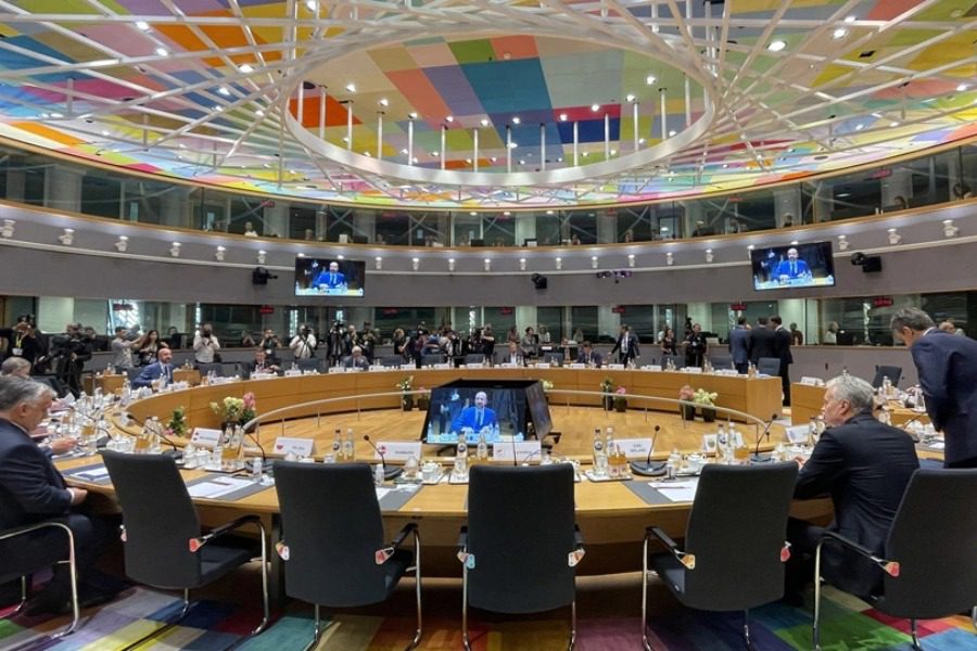 Σύνοδος Κορυφής: Οι 27 έδωσαν το πράσινο φως για την ένταξη της Ουκρανίας