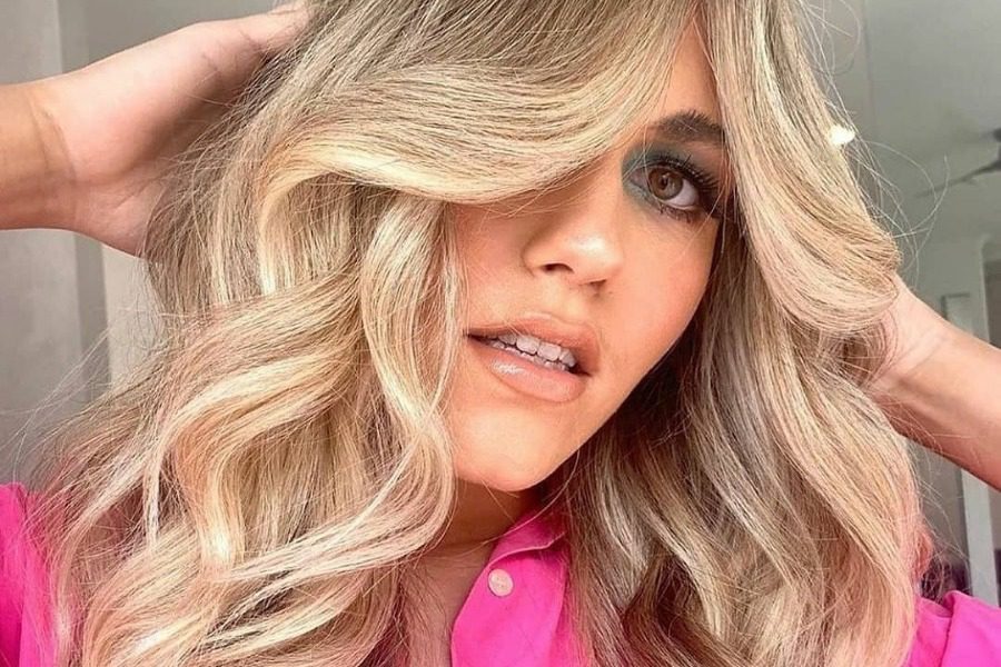 Πως θα έχεις curtain bangs χωρίς να κόψεις καθόλου τα μαλλιά σου