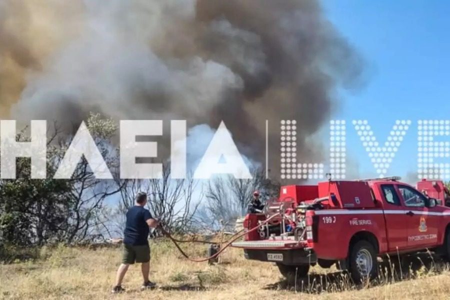 Φωτιά στη Ηλεία ‑ Τραυματίστηκε πυροσβέστης, απομακρύνονται κάτοικοι