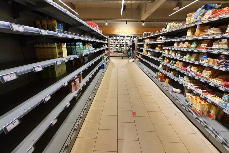 Σύσταση σοκ στους Γερμανούς πολίτες: Αποθηκεύστε βασικές προμήθειες σε τρόφιμα! 