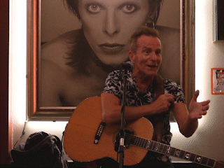 Ο Βαγγέλης Γερμανός αποκαλύπτει το μυστικό για να μείνεις πάντα νέος