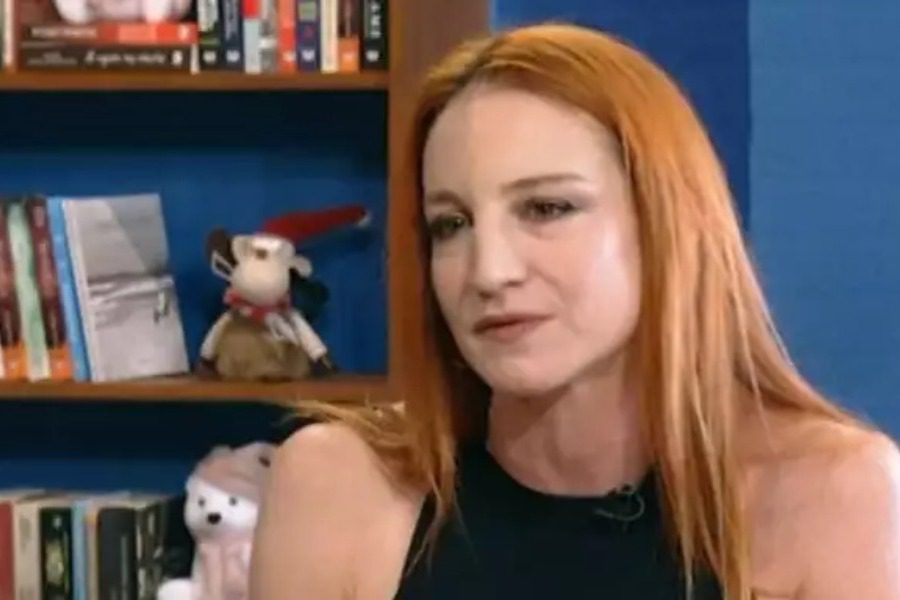 Στεφανία Γουλιώτη: Είπα στον Χριστόφορο Παπακαλιάτη ότι θα με κάνες την Τασσώ Καββαδία της ελληνικής τηλεόρασης