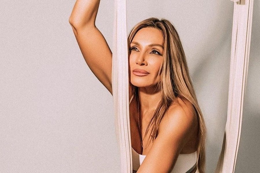Η Ελένη Πετρουλάκη φόρεσε το μαγιό της και τρέλανε τους followers