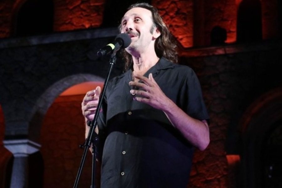 Ρένος Χαραλαμπίδης: Η μητέρα μου είδε τη γέννησή μου σε όνειρο
