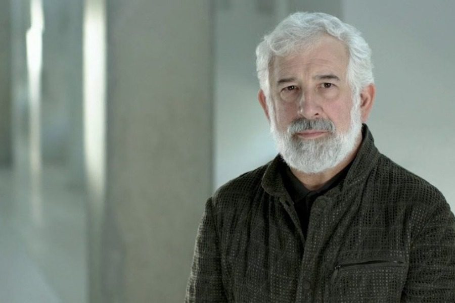 Πέτρος Φιλιππίδης: «Κόλαφος» η σύζυγός του για την καταγγέλλουσα