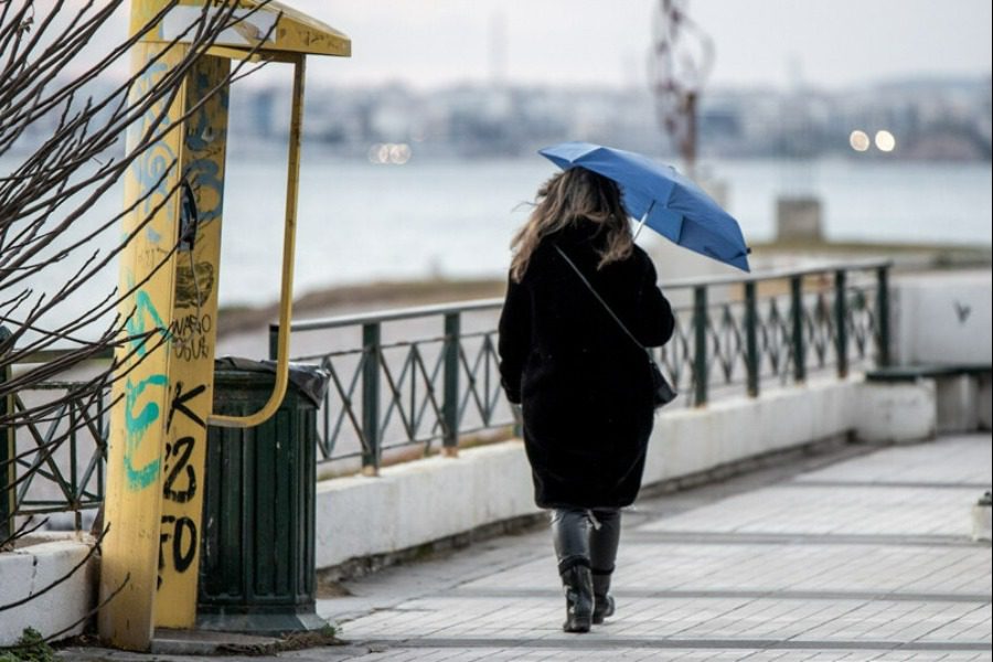 Καιρός ‑ Μαρουσάκης: Κακοκαιρία εξπρές από Δευτέρα με βροχές, καταιγίδες και χιόνια