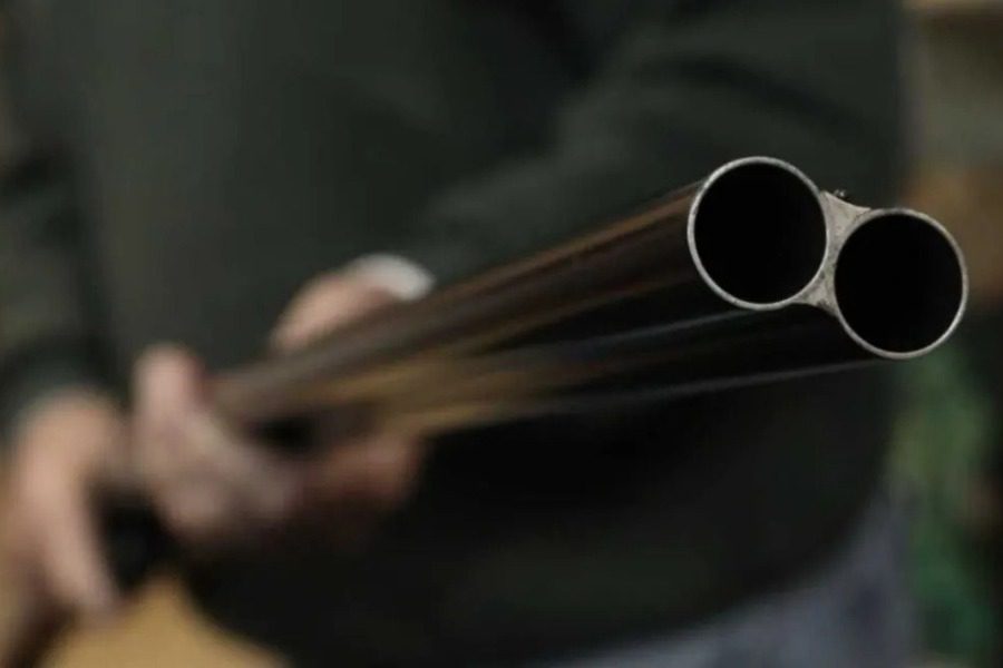 Ηράκλειο: Περίμενε τη γυναίκα του με ... την καραμπίνα