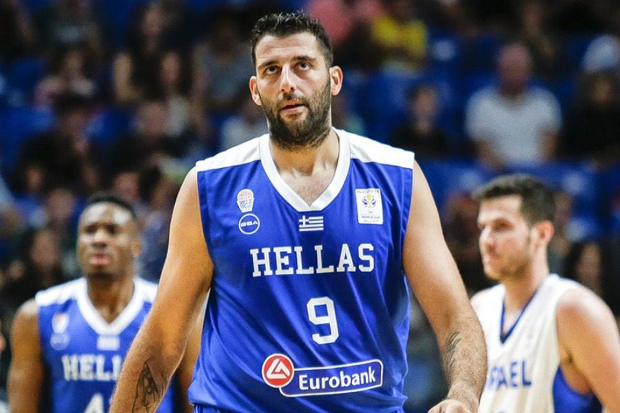 Μεγάλος Μπουρούσης: Ρυμούλκησε ακινητοποιημένα αυτοκίνητα λόγω της κακοκαιρίας