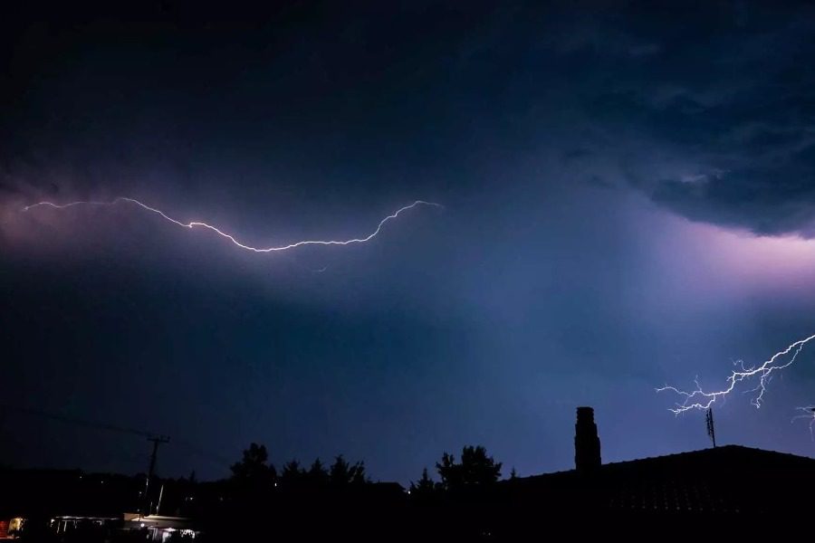 Παραμένει βροχερό το σκηνικό και αύριο 14/6