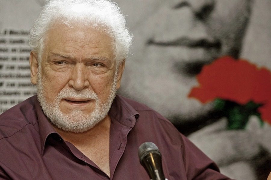 Πέθανε ο Κώστας Καζάκος