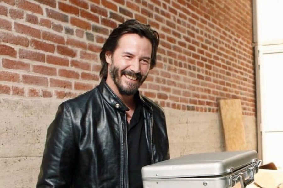 Από ποιους διάσημους έχει ζητήσει αυτόγραφο ο Keanu Reeves