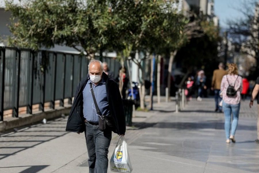 Μέτρα για τον κορωνοϊό: Τι αλλάζει στην καθημερινότητά