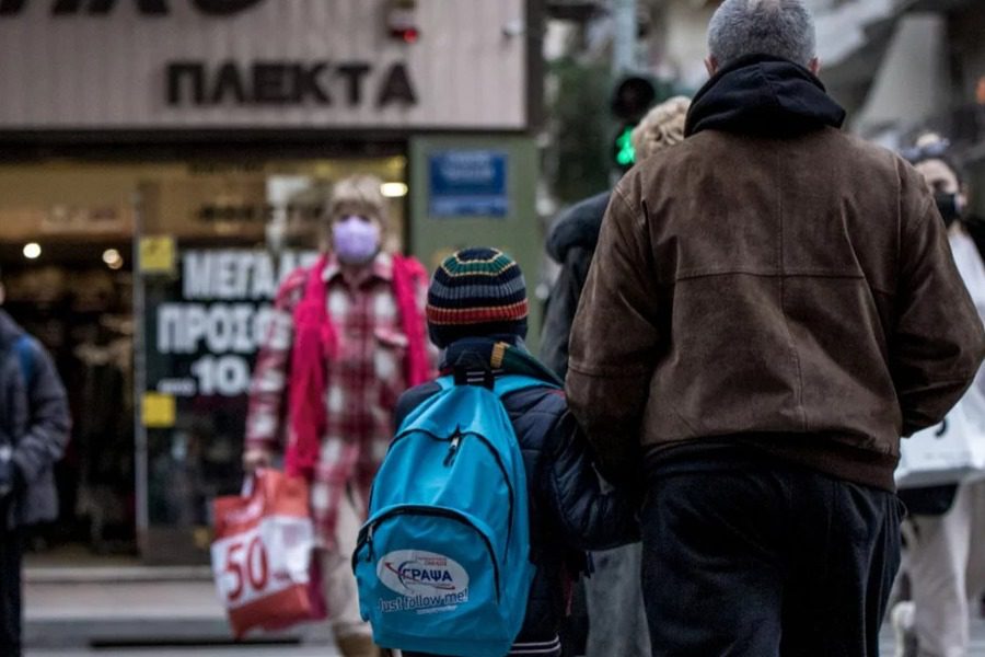 Κορωνοϊός: 18.640 νέες μολύνσεις, 88 νεκροί, 564 διασωληνωμένοι