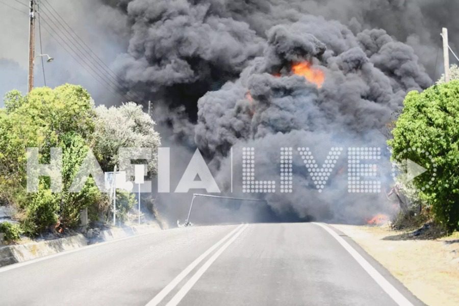 Φωτιά στα Κρέστενα Ηλείας: Κάτοικοι τρέχουν να σωθούν – Φλόγες φτάνουν στα σπίτια 