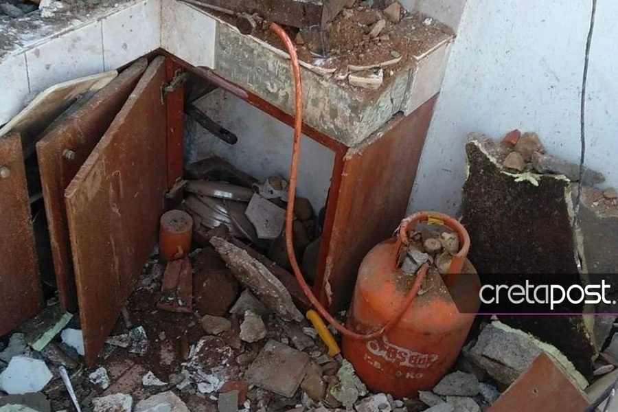 «Βομβαρδισμένο» το σπίτι της 88χρονης που σκοτώθηκε από έκρηξη φιάλης υγραερίου