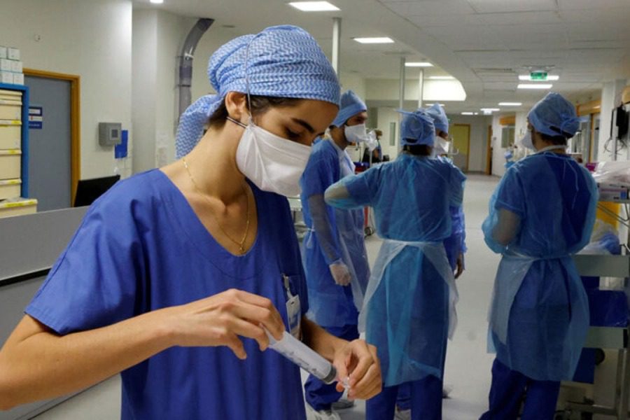 Εκτοξεύτηκαν τα κρούσματα στην Αττική