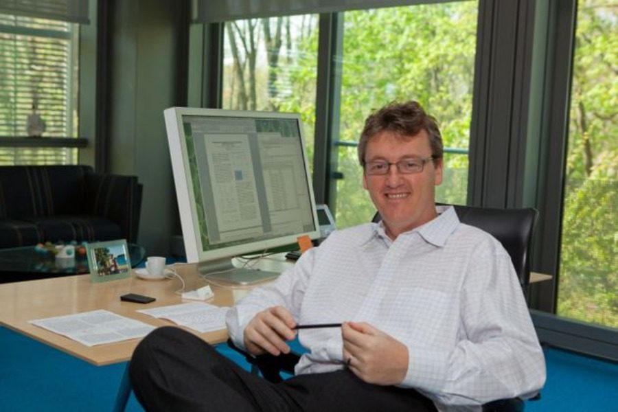 Καθηγητής πρότυπο δωρίζει τα χρήματα του βραβείου Νόμπελ του σε μαθητές 