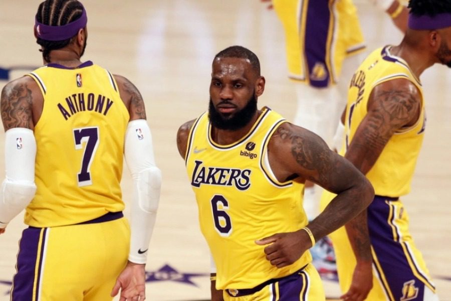 Lebron James: Αποθέωσε γιαγιά πρώην παίκτη του Ολυμπιακου