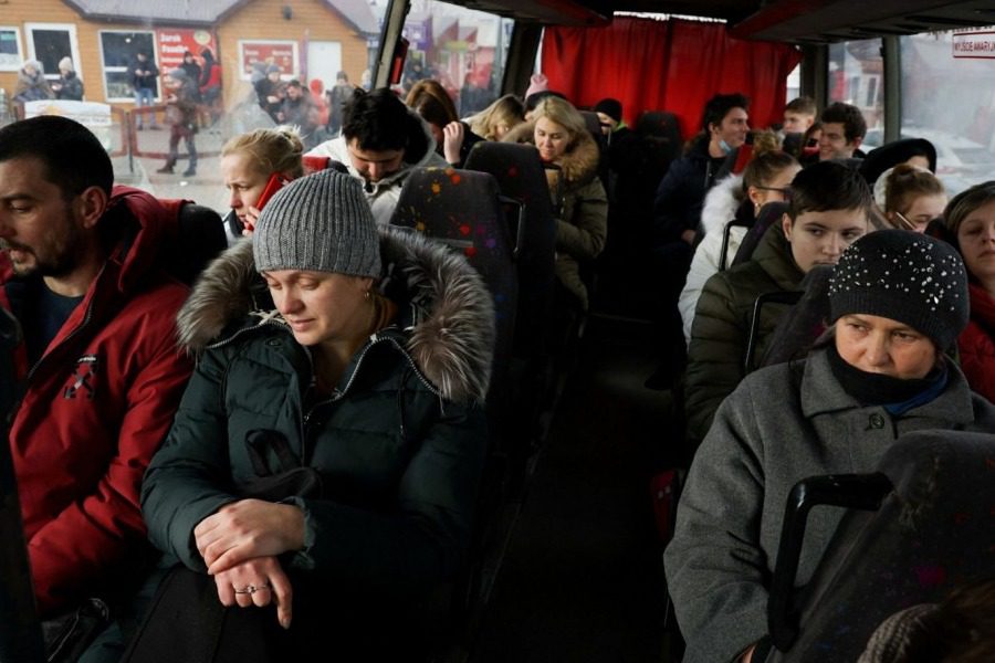 Σχεδόν 11.000 Ουκρανοί εισήλθαν στη Ρουμανία κατά την πρώτη ημέρα της ρωσικής εισβολής