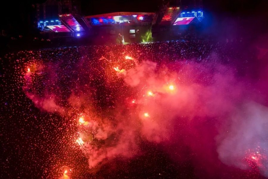 «Σεισμός μεγατόνων» στο Καυτανζόγλειο στάδιο με τη συναυλία του Λεξ