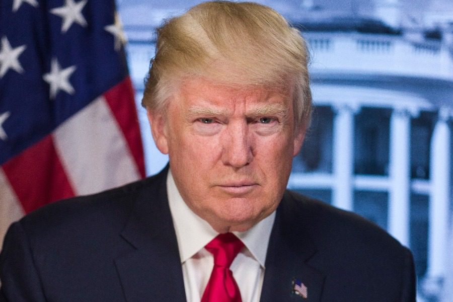 Τραμπ: Απόρρητα έγγραφα στην κατοχή του