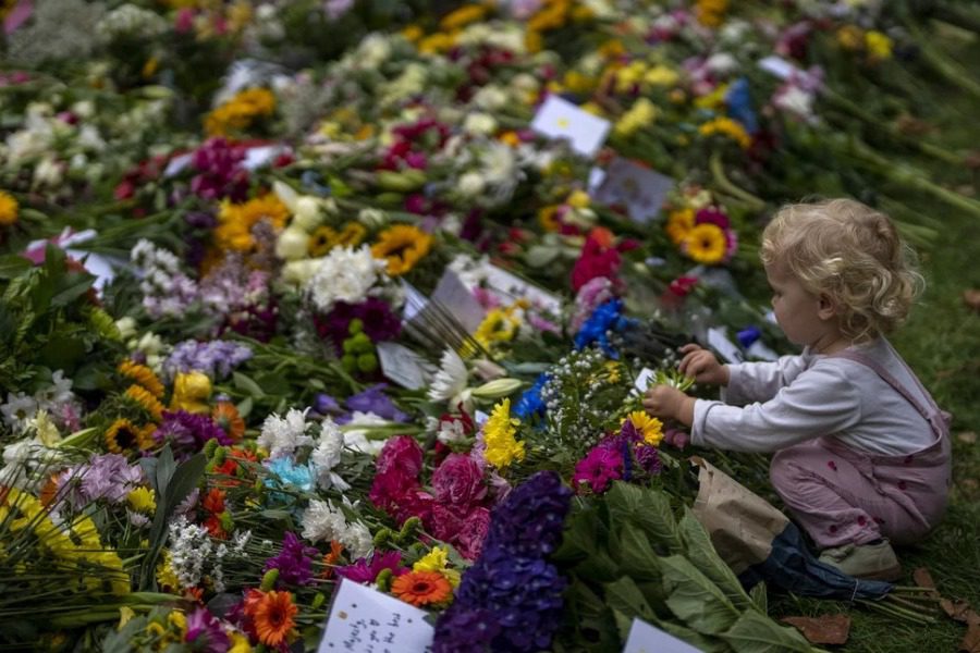 Το Λονδίνο αποχαιρετά τη βασίλισσα Ελισάβετ 