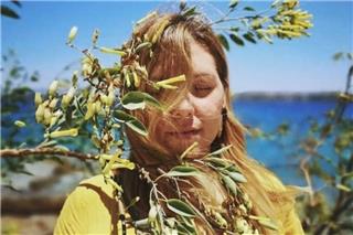 Pink Travel Girls: Οι Σπέτσες μέσα από τα μάτια της Εμμανουέλας Κόκκαλη