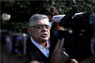 Κορωνοϊός: Νοσηλεύεται διασωληνωμένος ο ανεμβολίαστος Νίκος Μιχαλολιάκος