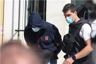«Μην τολμήσετε να τον βγάλετε άρρωστο, είναι ανθρωπόμορφο τέρας»
