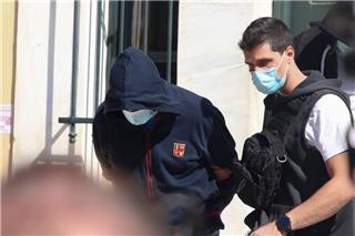 Ραγδαίες εξελίξεις: Ένταλμα σύλληψης για τη μητέρα της 12χρονης