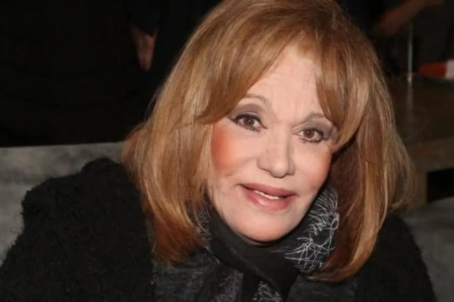 Μαίρη Χρονοπούλου: Υπήρξα ένα γουρούνι παχύσαρκο, με σήκωναν για να καθίσω ακόμη και στο καροτσάκι