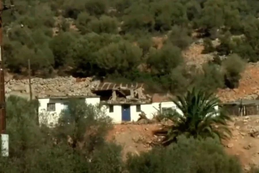 Δολοφονία στη Μάνδρα: Ελεύθερος ο 14χρονος που σκότωσε τον αδερφό του