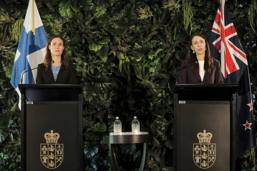 H σεξιστική ερώτηση στις πρωθυπουργούς Φινλανδίας ‑ Νέας Ζηλανδίας και η αποστομωτική απάντηση