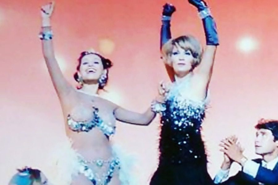 Μάρθα Καραγιάννη: «Αισθάνομαι ότι ακολουθώ» λέει η Μαίρη Χρονοπούλου